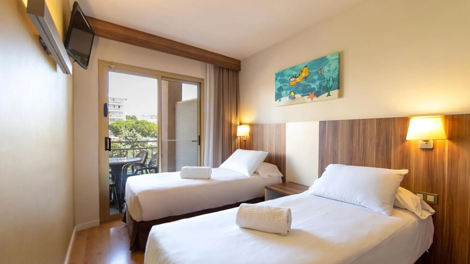 Golden Avenida Family Suites 4* Salou 4*,  Spanien