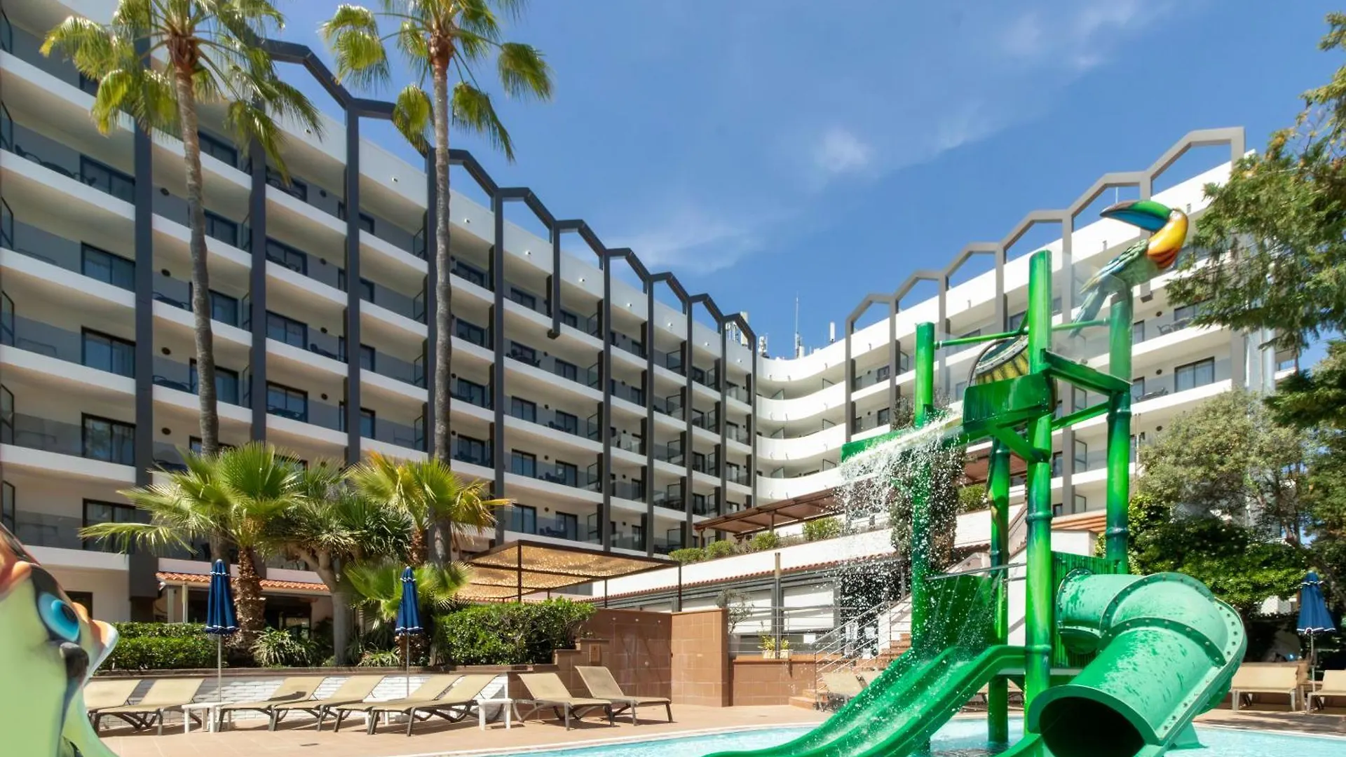 Golden Avenida Family Suites 4* Salou Hotell