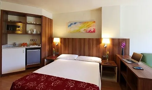 Golden Avenida Family Suites 4* Salou