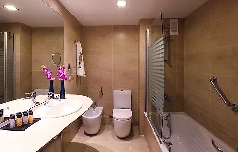 Golden Avenida Family Suites 4* Salou