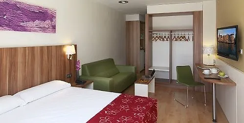 Golden Avenida Family Suites 4* Salou 4*,