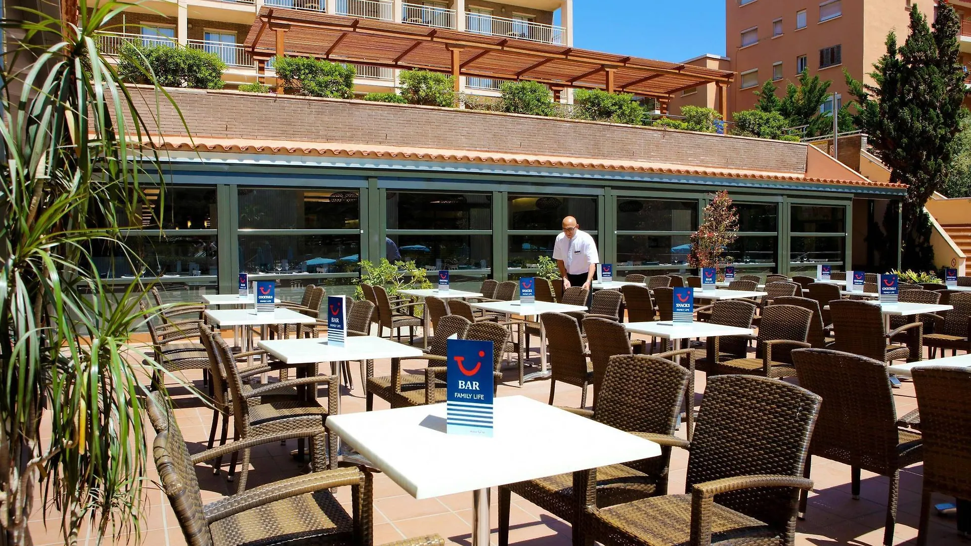 Golden Avenida Family Suites 4* Salou