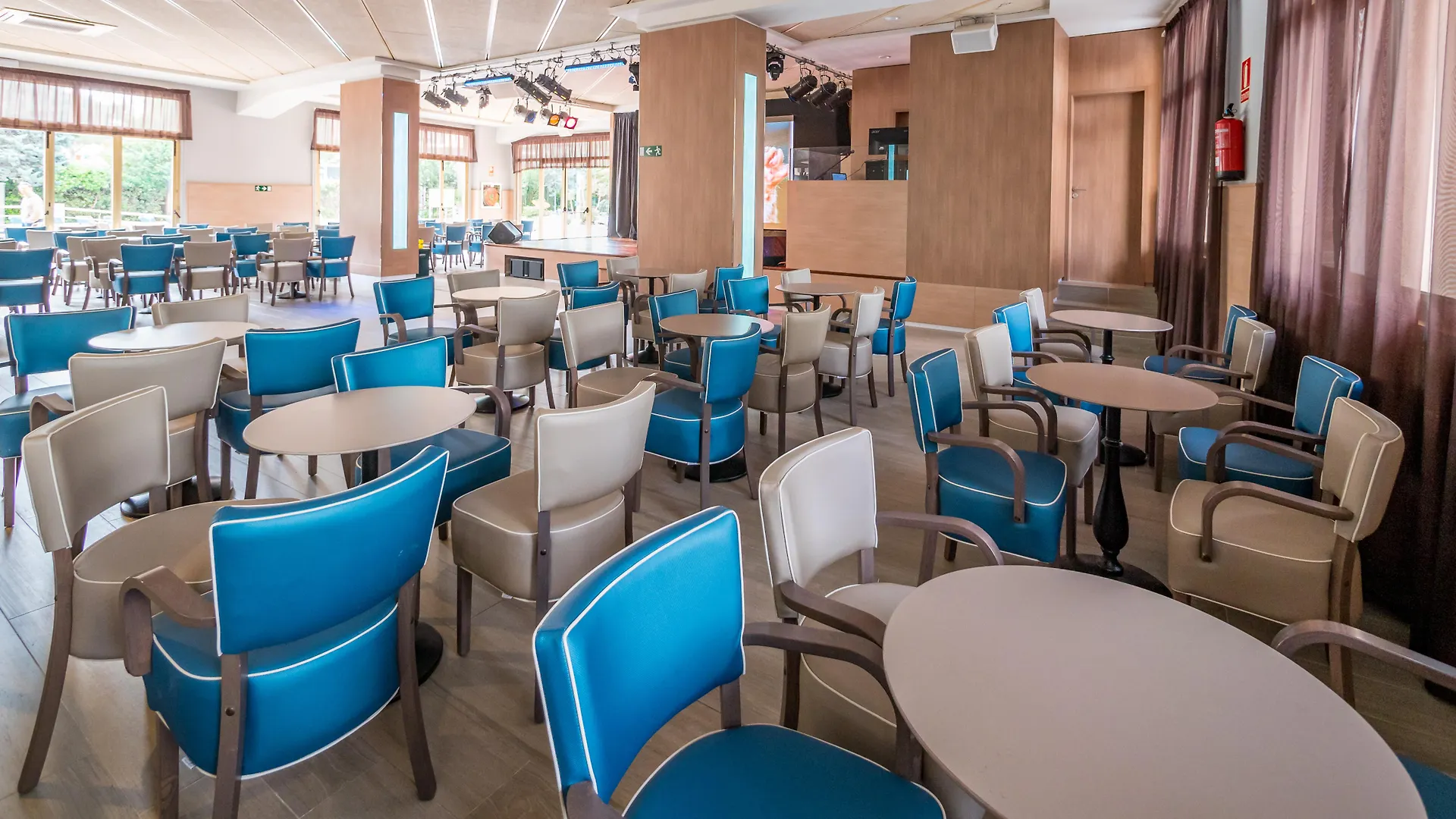 Golden Avenida Family Suites 4* Salou 4*,  Spain