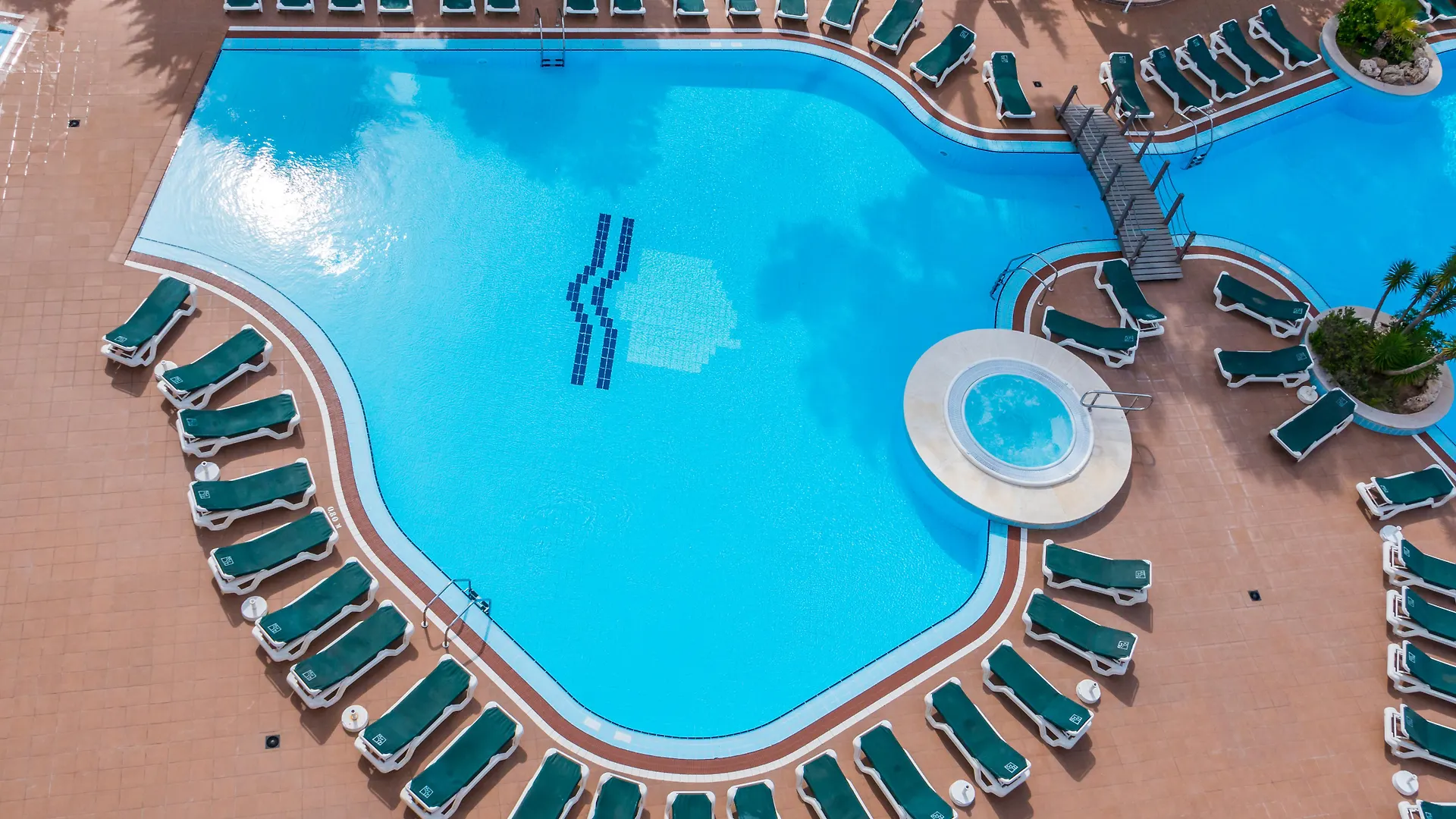 Golden Avenida Family Suites 4* Salou