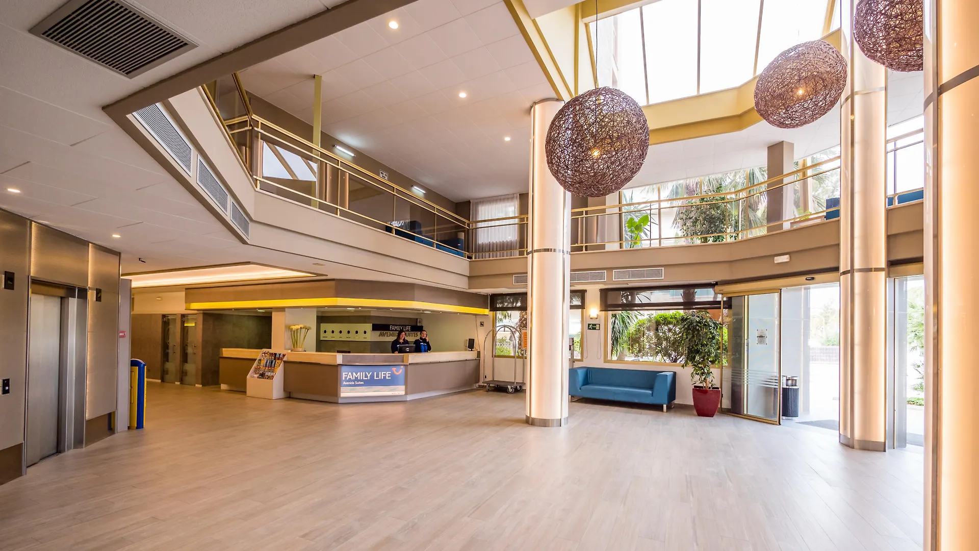Golden Avenida Family Suites 4* Salou