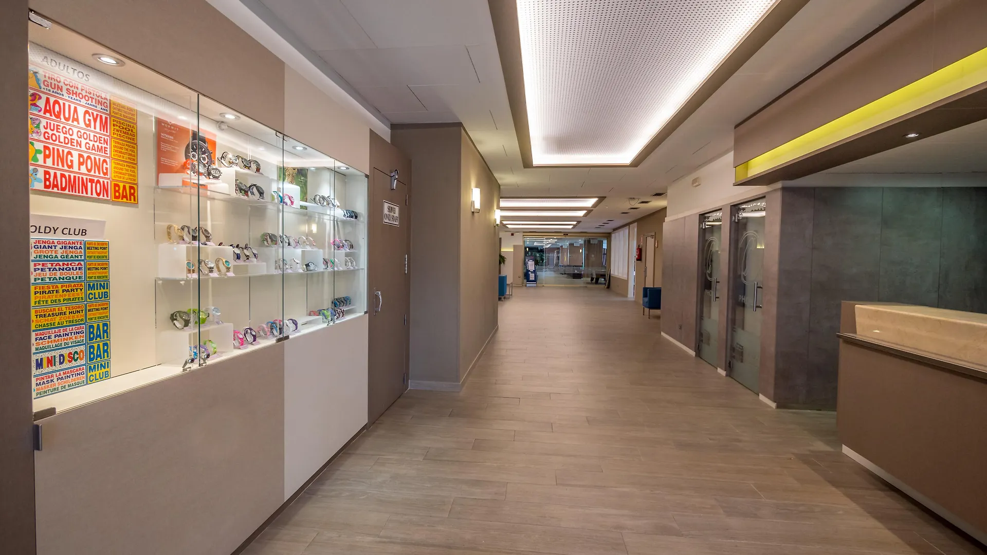 Golden Avenida Family Suites 4* Salou 4*,
