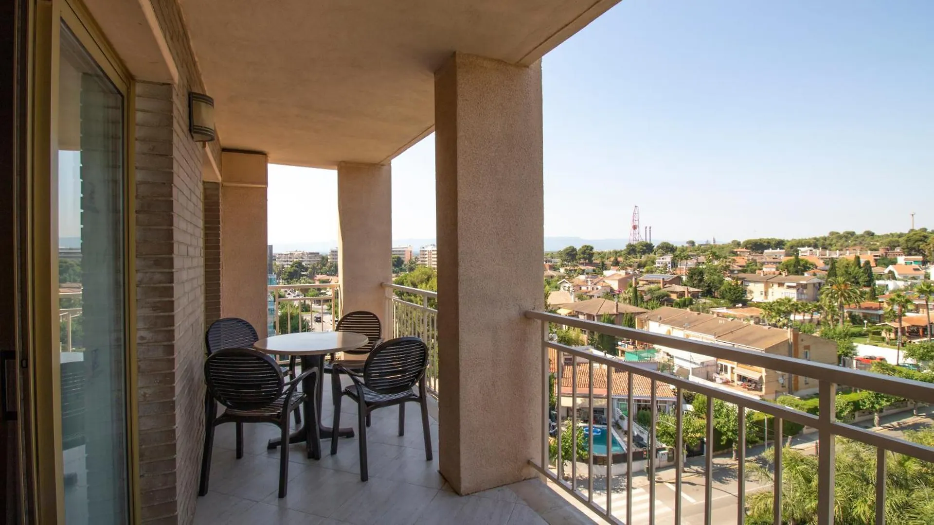 Golden Avenida Family Suites 4* Salou