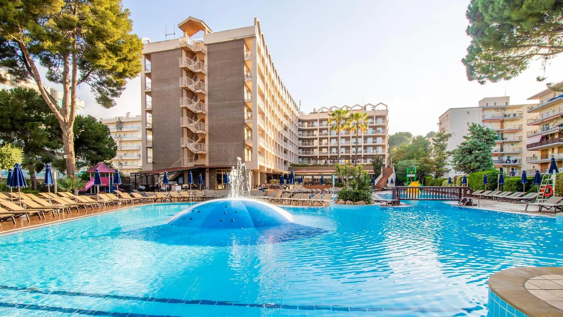 Golden Avenida Family Suites 4* Salou 4*,  Spain