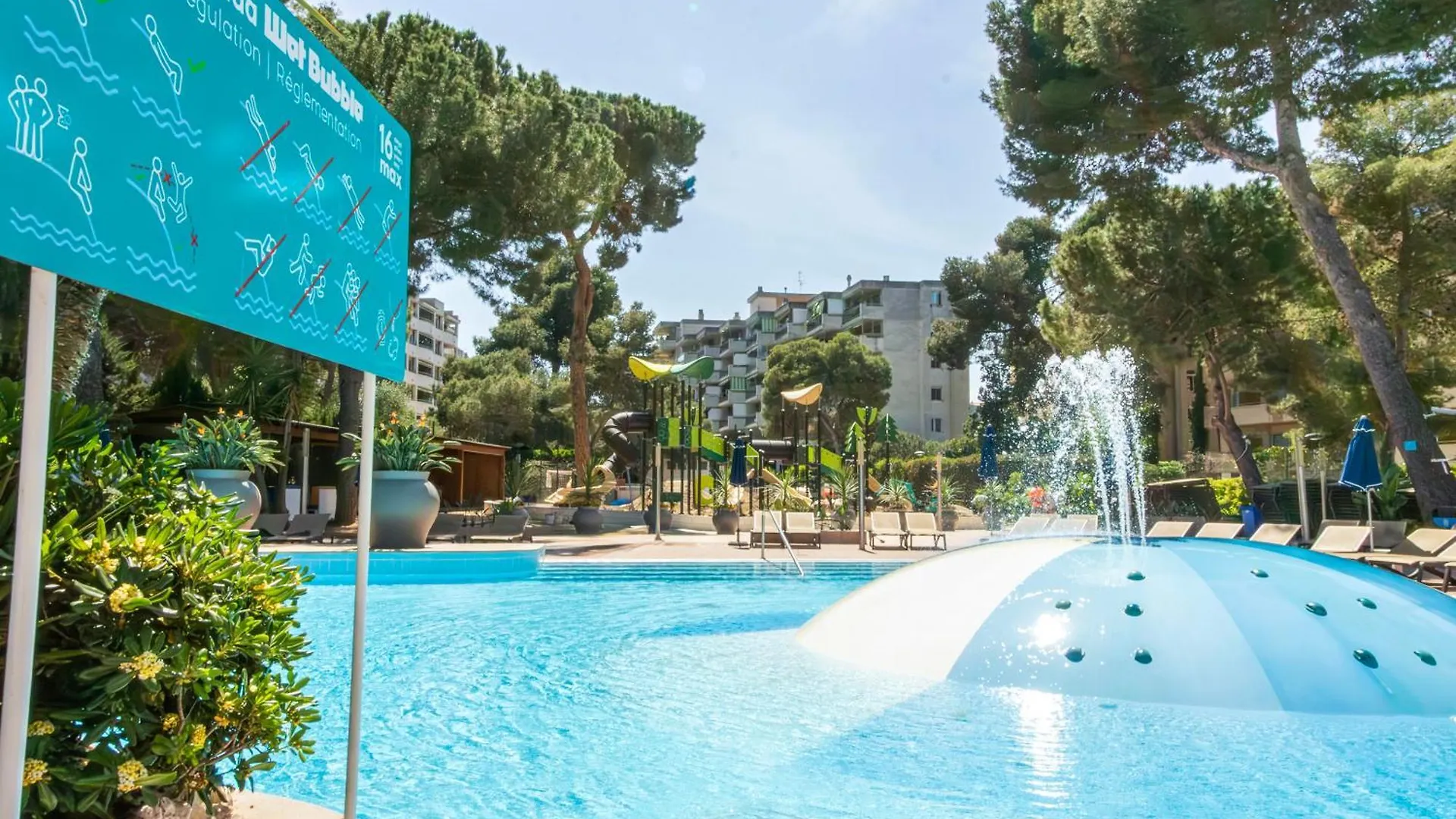 Golden Avenida Family Suites 4* Salou Hotel